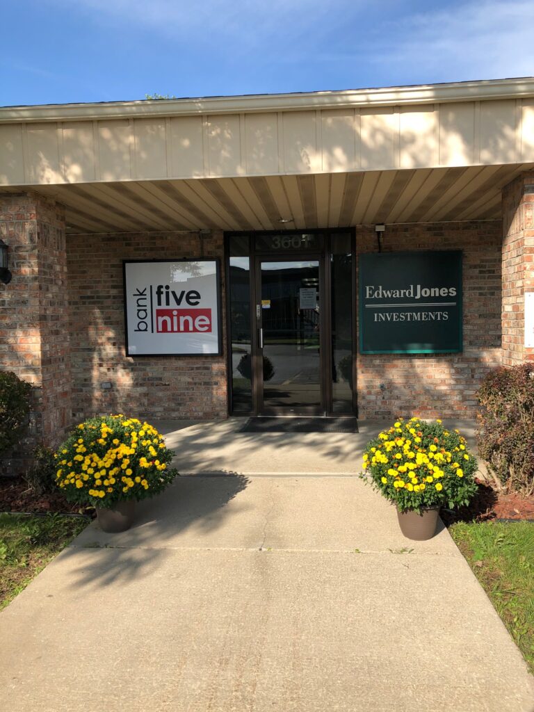 Bank Five Nine Loan Office in Appleton, WI